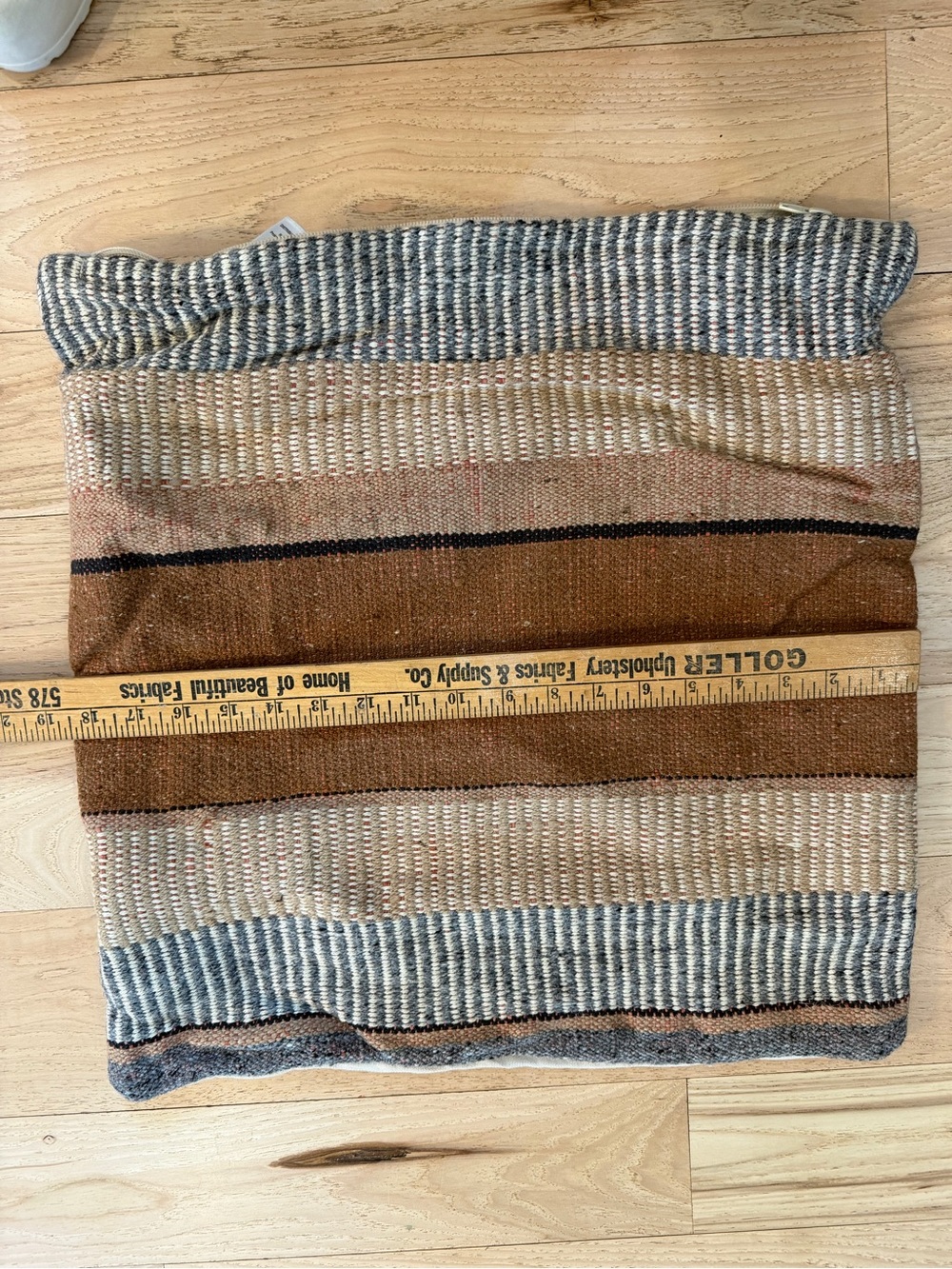 West elm pilllowcase cover - Picture 3 of 3